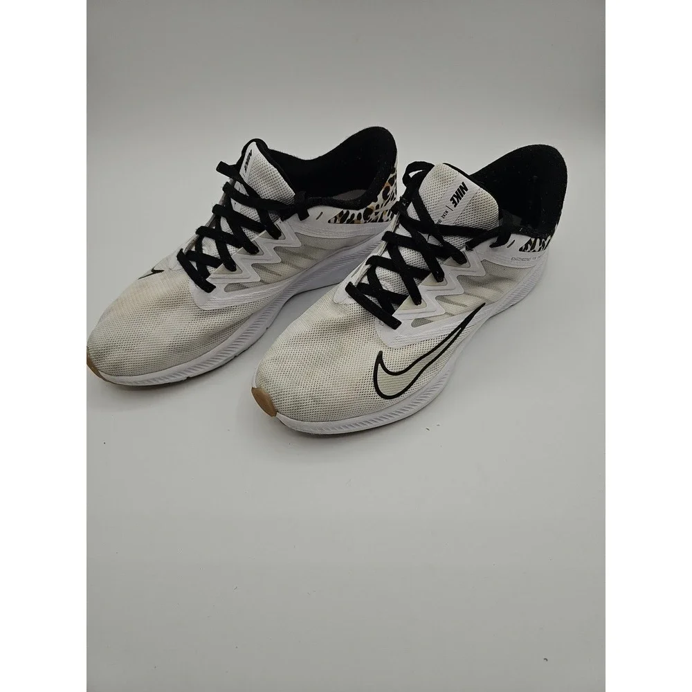 Nike Quest 3 Premium Womens 9.5 White Leopard Animal Print Running Shoes